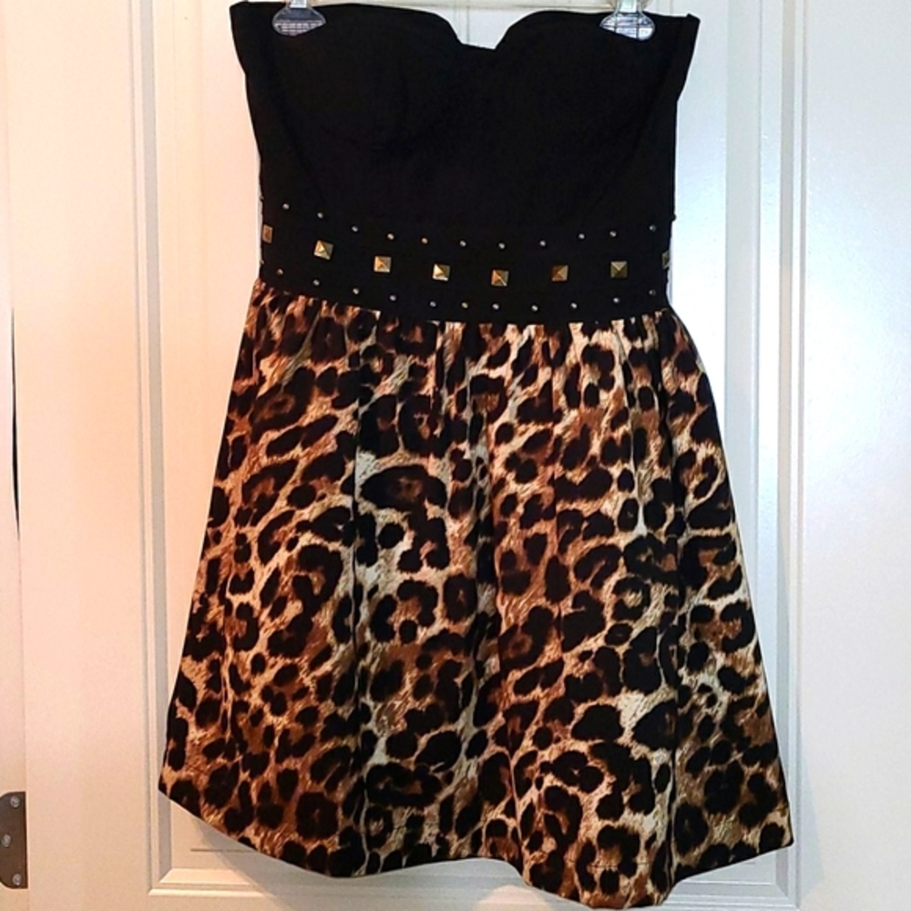 NWOT Strapless dress